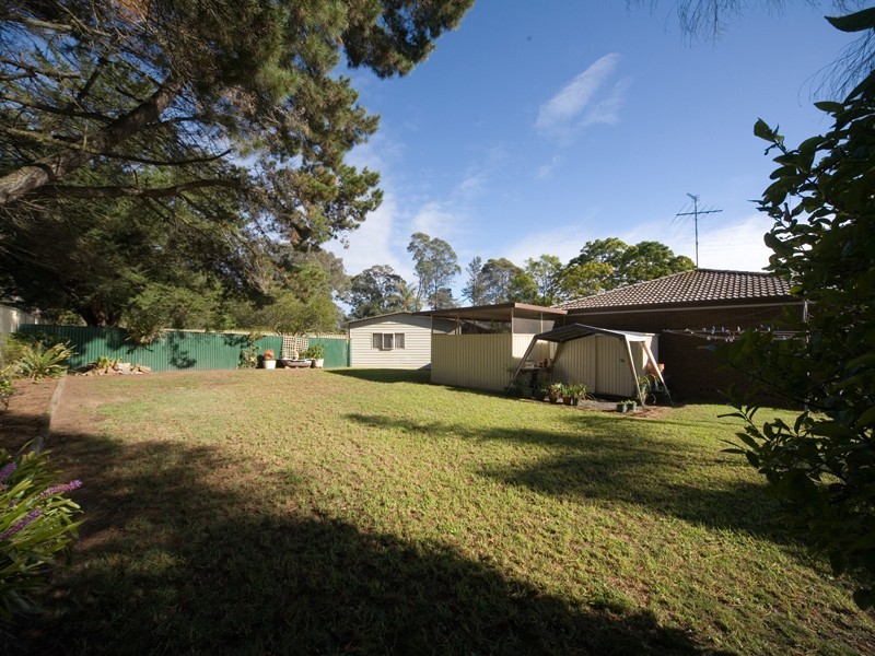 6 Alma Place, Thirlmere NSW 2572