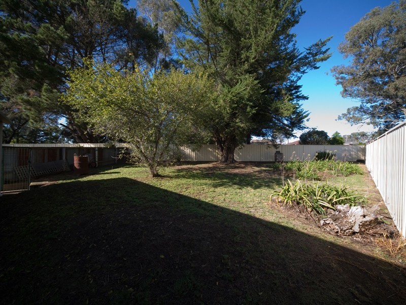 6 Alma Place, Thirlmere NSW 2572