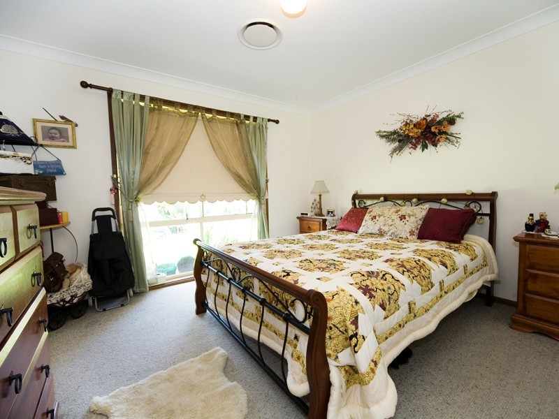 12 Jarvisfield Road, Picton NSW 2571