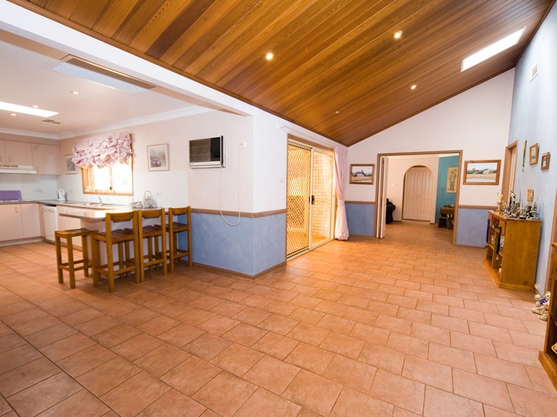 16 Jarvisfield Road, Picton NSW 2571