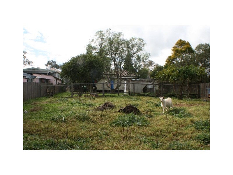 19 Campbell Street, Picton NSW 2571