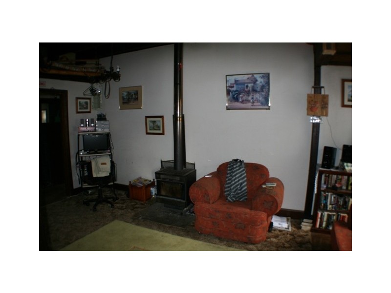 19 Campbell Street, Picton NSW 2571