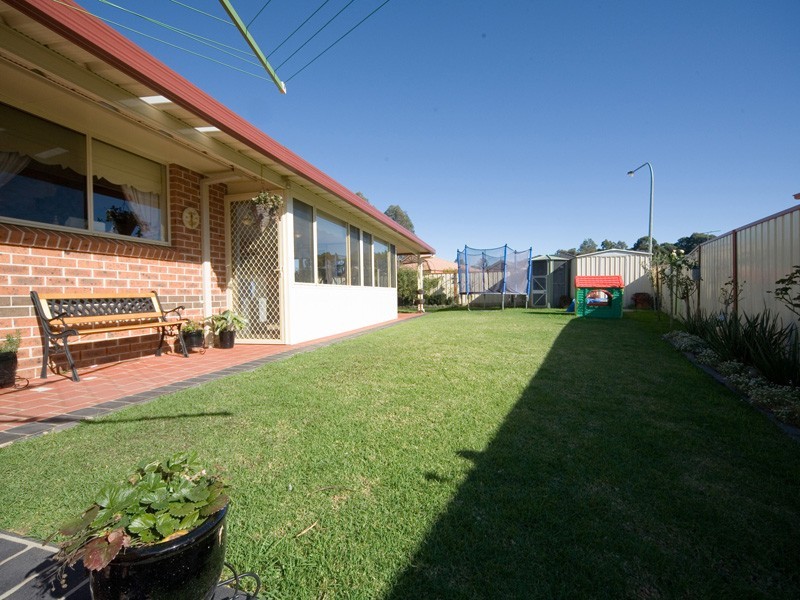 2 Madigan Grove, Thirlmere NSW 2572