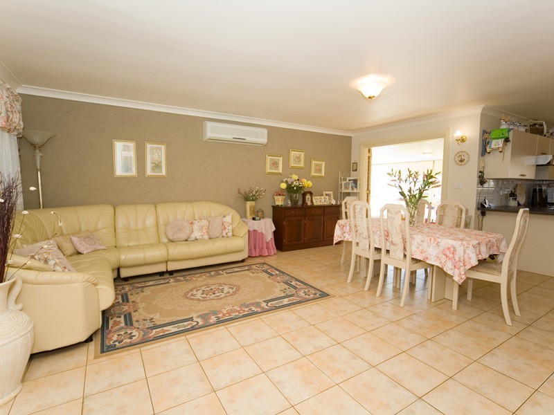 2 Madigan Grove, Thirlmere NSW 2572