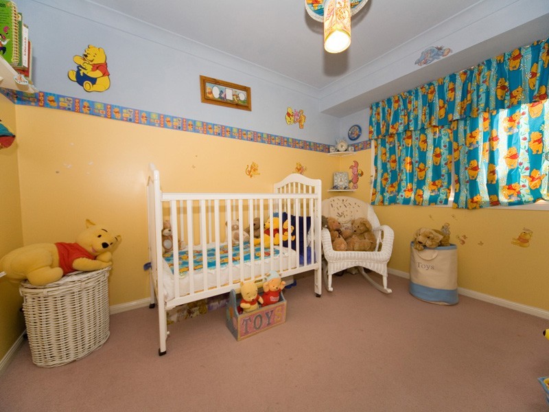 2 Madigan Grove, Thirlmere NSW 2572