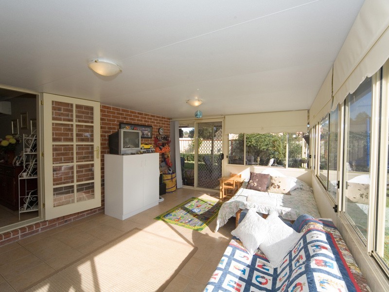 2 Madigan Grove, Thirlmere NSW 2572