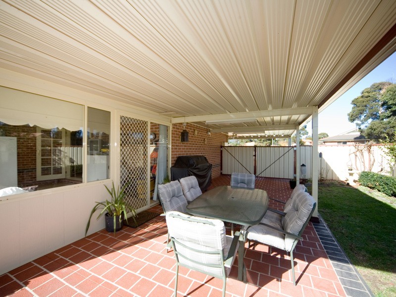 2 Madigan Grove, Thirlmere NSW 2572