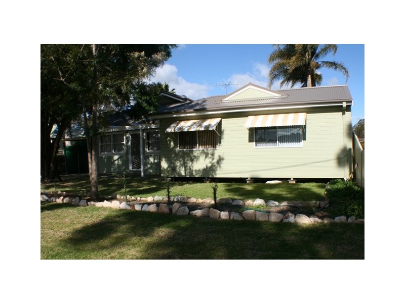 8 Mason Street, Thirlmere NSW 2572