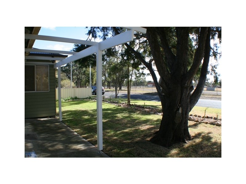 8 Mason Street, Thirlmere NSW 2572