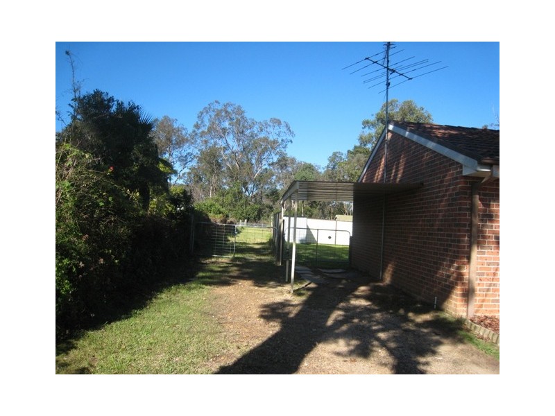 8 Rita Street, Thirlmere NSW 2572