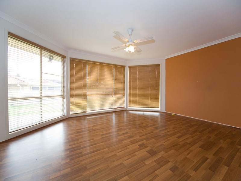 16 Abelia Street, Tahmoor NSW 2573