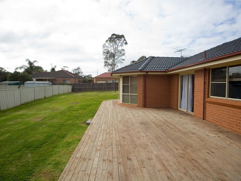 16 Abelia Street, Tahmoor NSW 2573