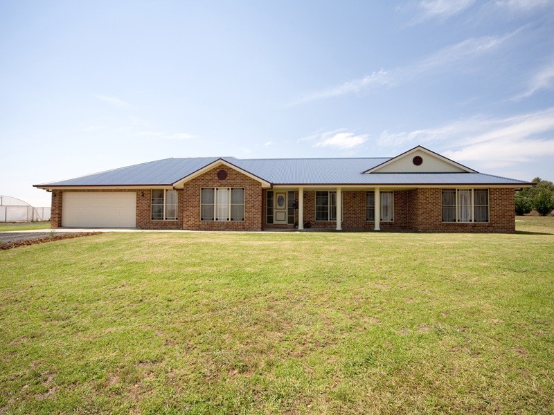 131 Silica Rd, Bargo NSW 2574