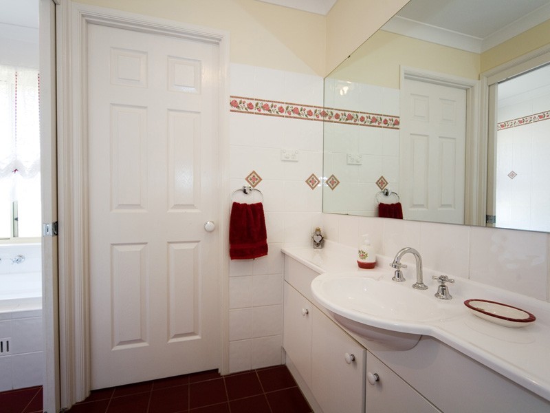 131 Silica Rd, Bargo NSW 2574