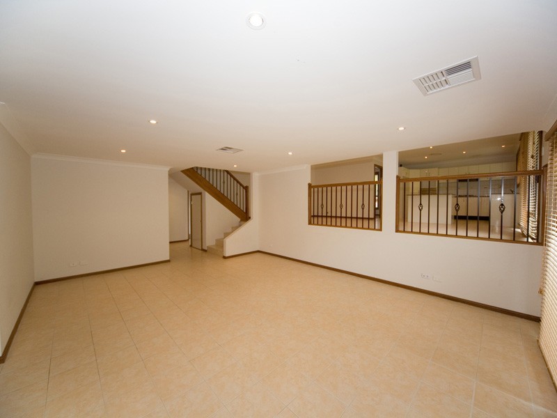 18 The Grange, Picton NSW 2571