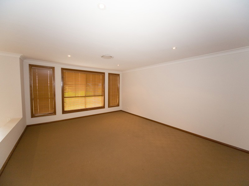 18 The Grange, Picton NSW 2571