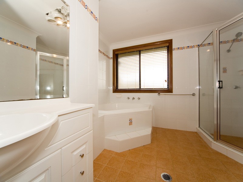 18 The Grange, Picton NSW 2571