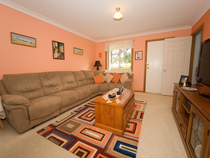 105 Boundary Road, Thirlmere NSW 2572