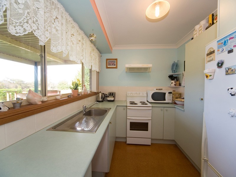 105 Boundary Road, Thirlmere NSW 2572