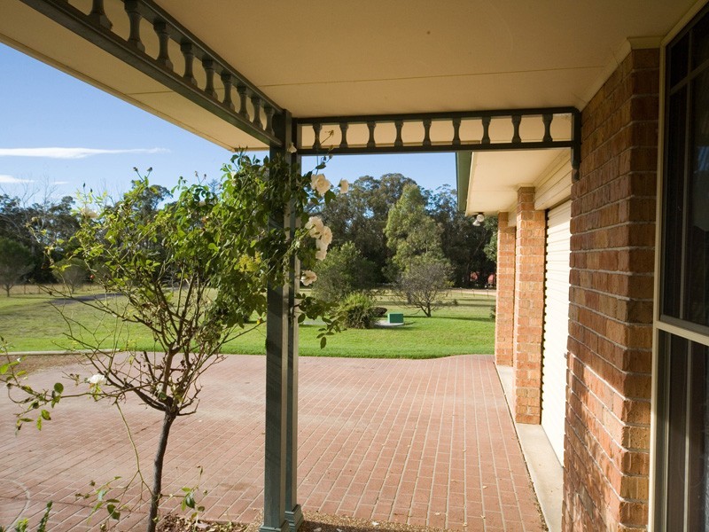 105 Boundary Road, Thirlmere NSW 2572