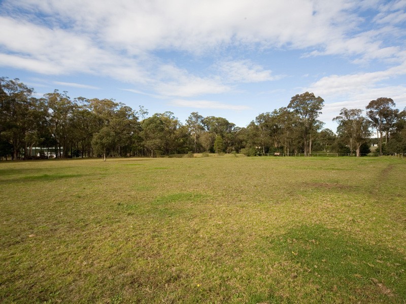 105 Boundary Road, Thirlmere NSW 2572