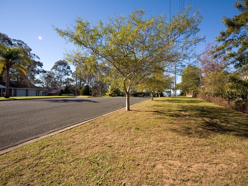 16 Hill Street, Picton NSW 2571