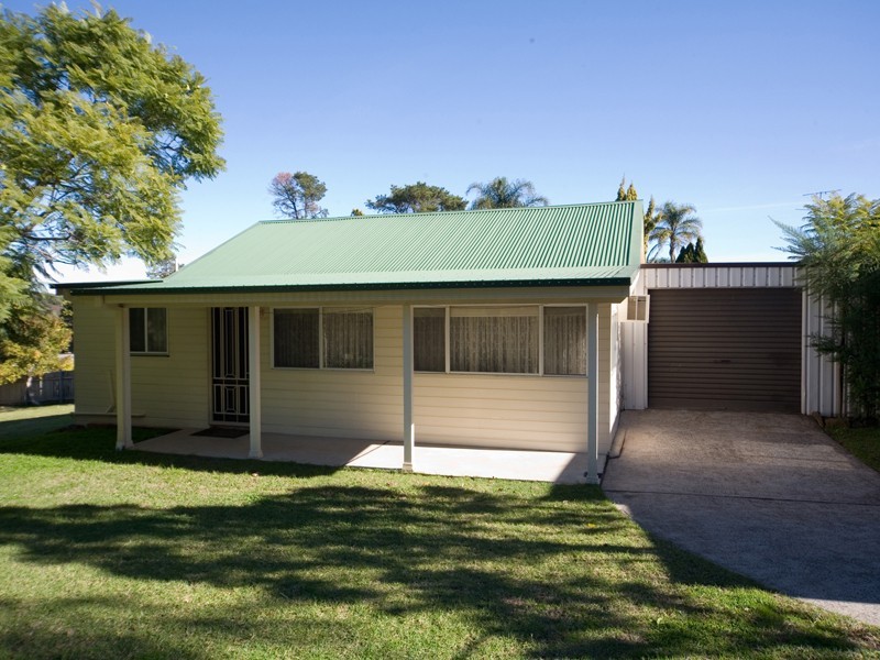 16 Hill Street, Picton NSW 2571