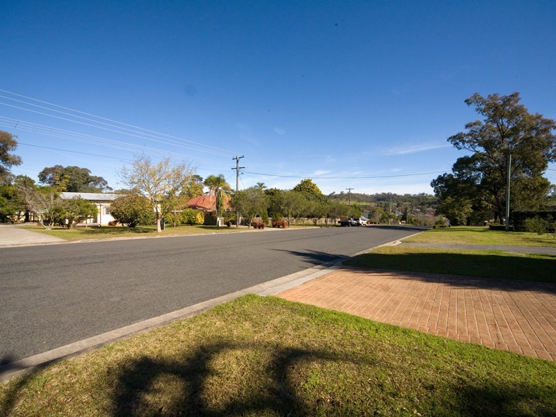 16 Hill Street, Picton NSW 2571