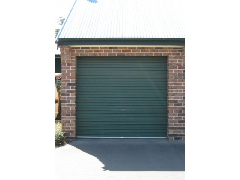 2/ 141 menangle Street, Picton NSW 2571