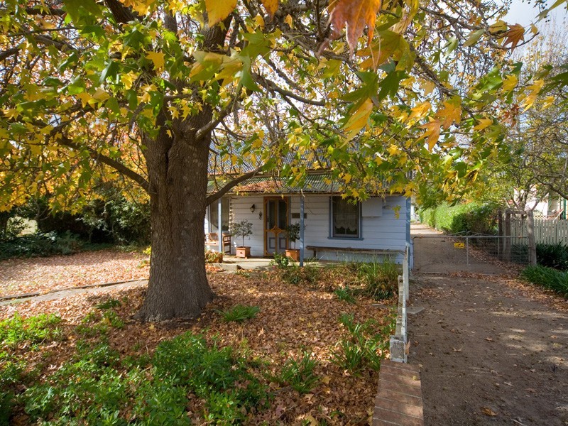 80 Westbourne Avenue, Thirlmere NSW 2572