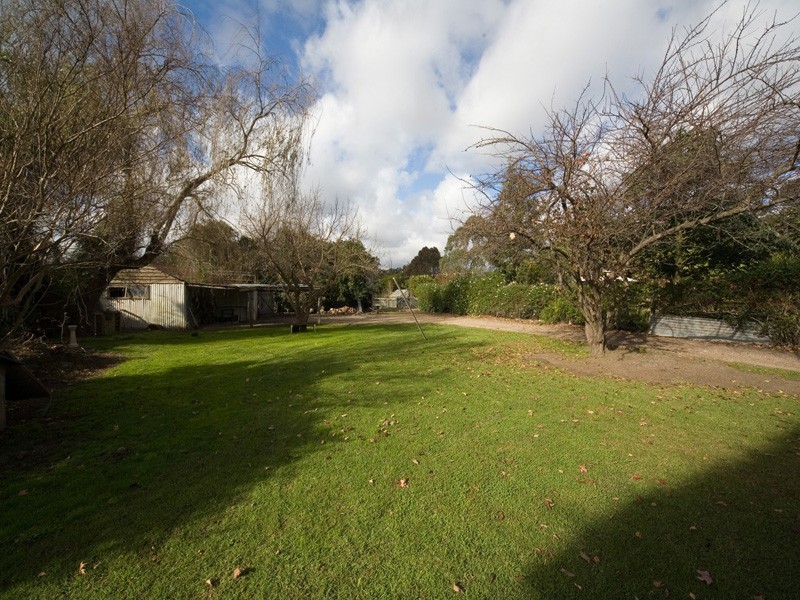 80 Westbourne Avenue, Thirlmere NSW 2572