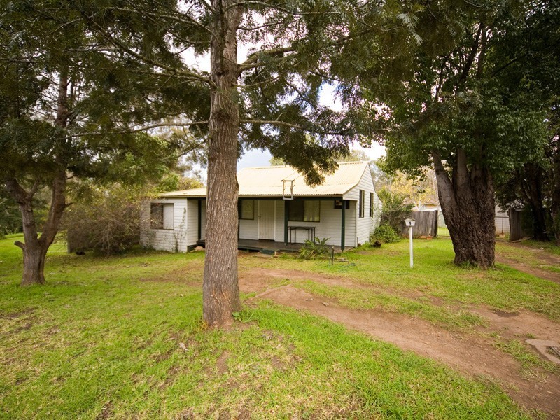 4 George Street, Tahmoor NSW 2573
