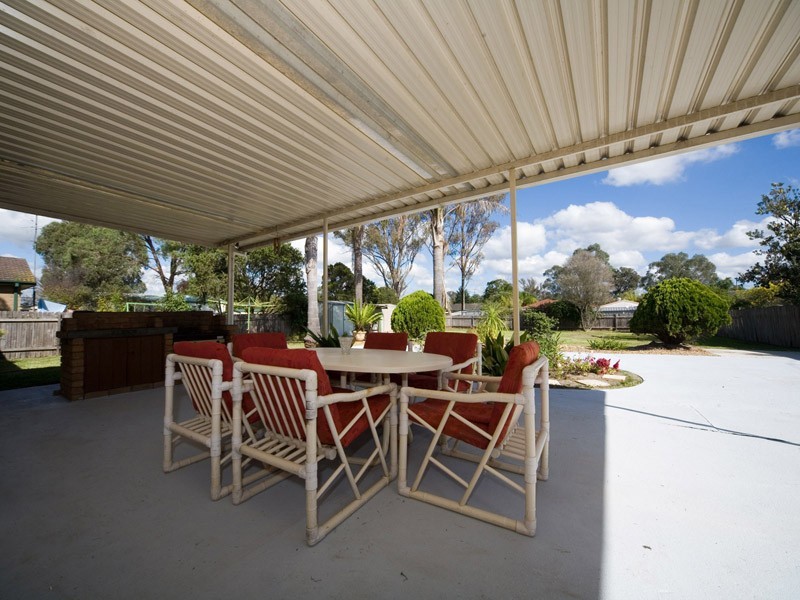 99 Remembrance Dr, Tahmoor NSW 2573