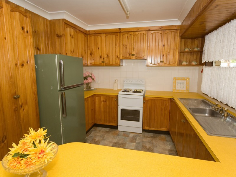 99 Remembrance Dr, Tahmoor NSW 2573