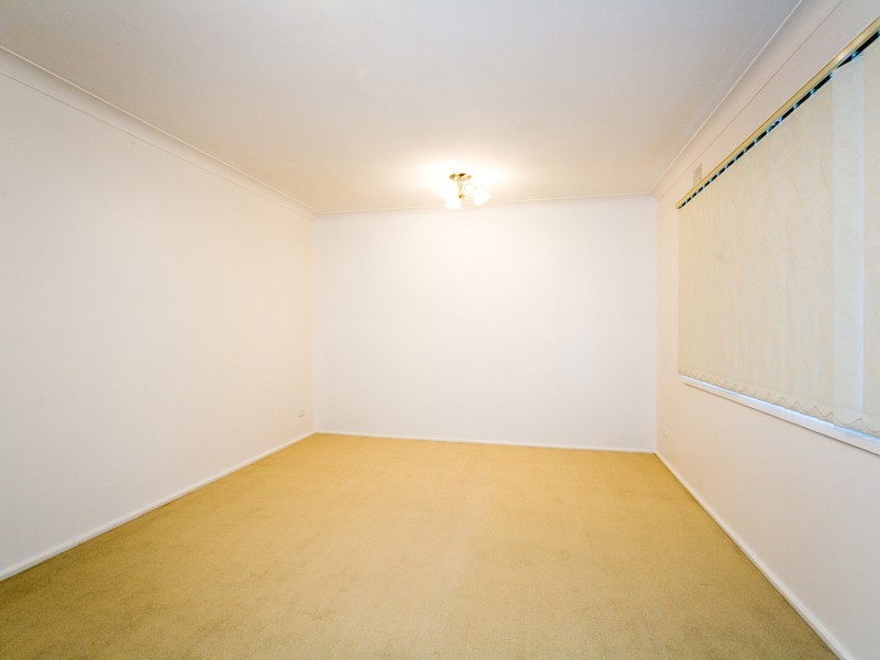 14 Close Street, Thirlmere NSW 2572