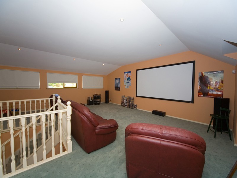 1 The Ironbarks, Picton NSW 2571