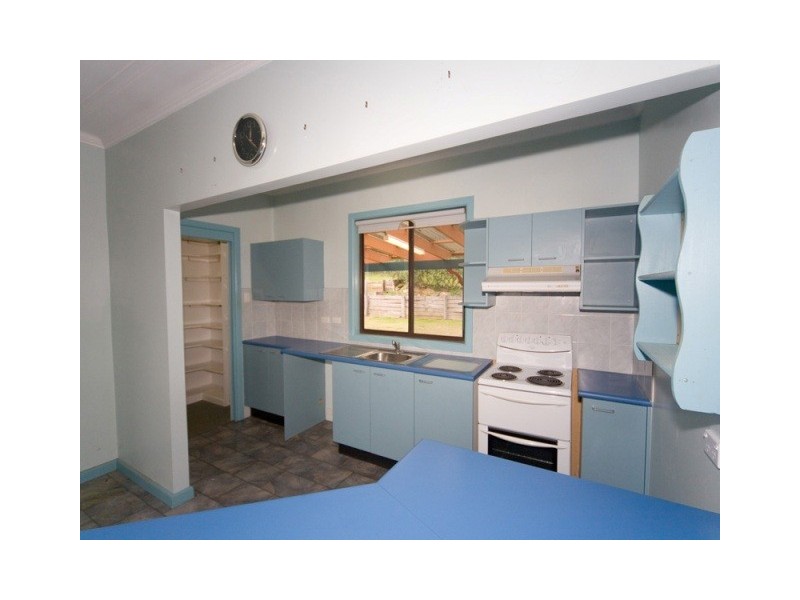 20 Innes Street, Thirlmere NSW 2572