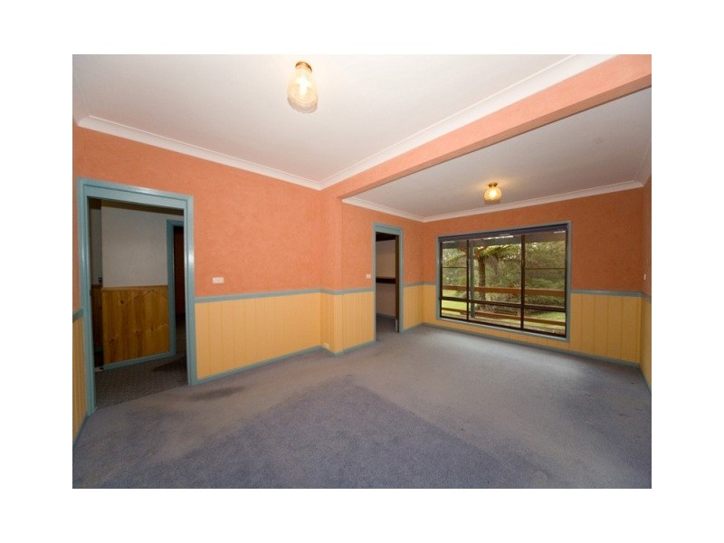 20 Innes Street, Thirlmere NSW 2572