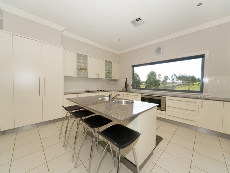 6 Stonequarry Road, Picton NSW 2571