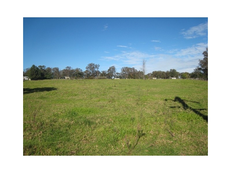 4 Kangaroo Road, Tahmoor NSW 2573