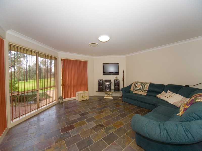 35 Aitken Street, Picton NSW 2571