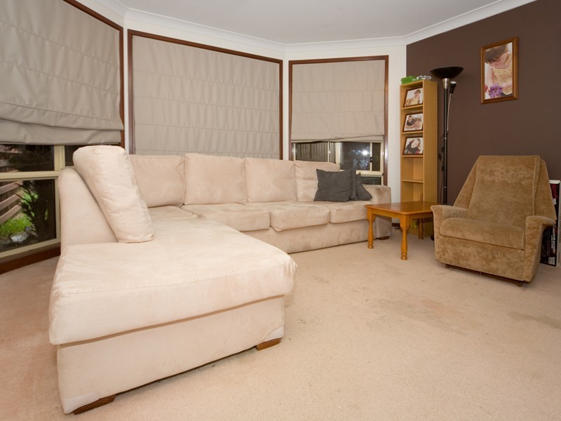 8 Garbutt Place, Oakdale NSW 2570