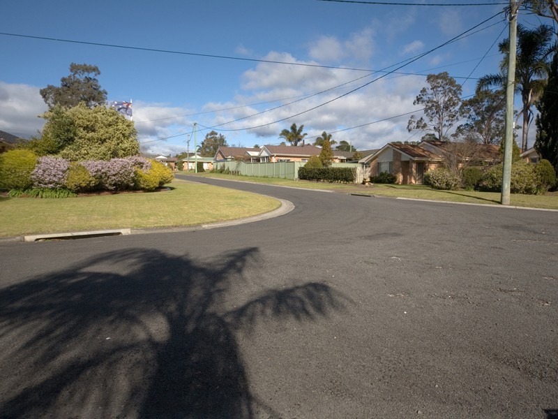 8 Garbutt Place, Oakdale NSW 2570