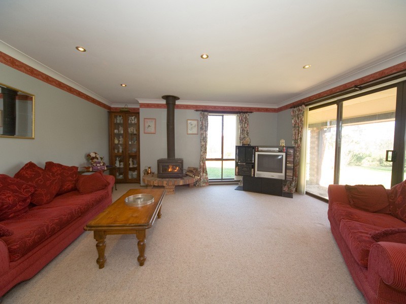 35 Innes Street, Thirlmere NSW 2572