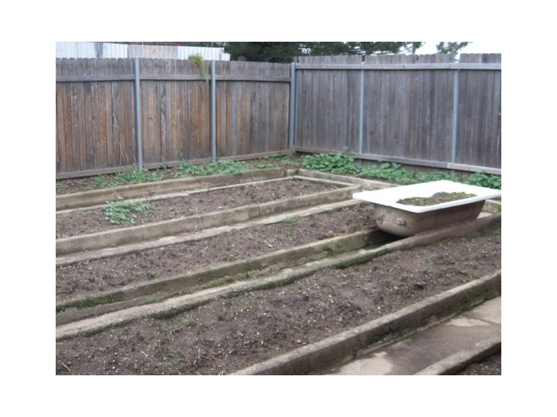 12 Litinna Avenue, Tahmoor NSW 2573