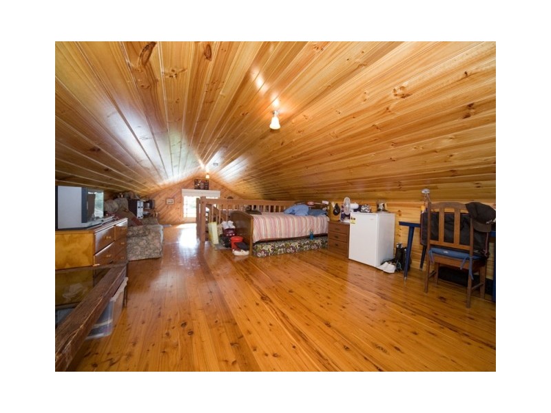 8 Chivers Place, Tahmoor NSW 2573