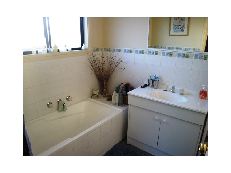 35B Thirlmere Way, Tahmoor NSW 2573