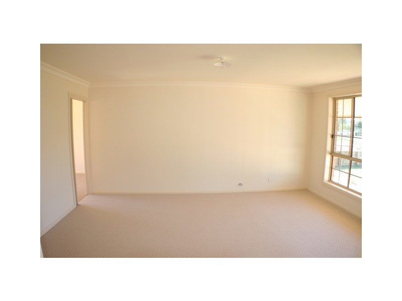 1 351 Argyle Street, Picton NSW 2571