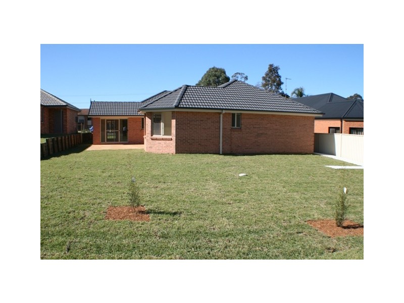 1 351 Argyle Street, Picton NSW 2571