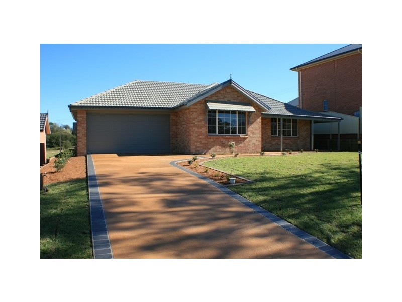 2 351 Argyle Street, Picton NSW 2571